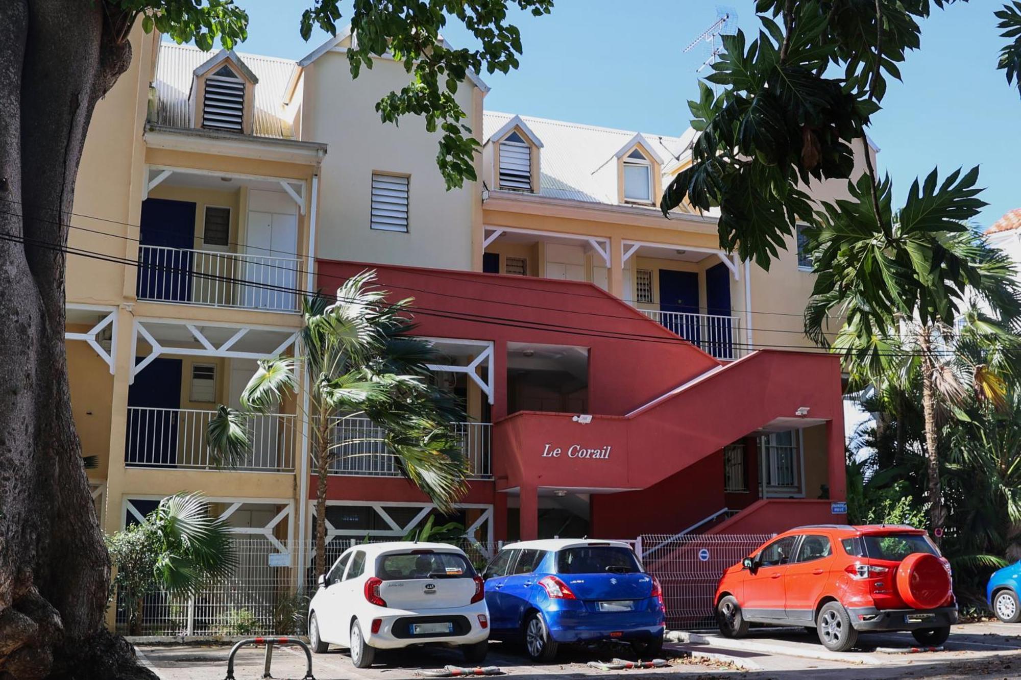 Le Coco Appartement Le Gosier  Buitenkant foto